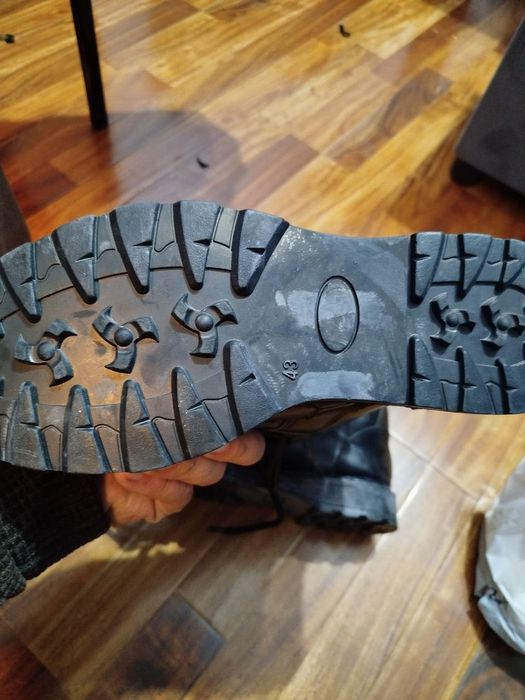 Sapog sotiladi yangi