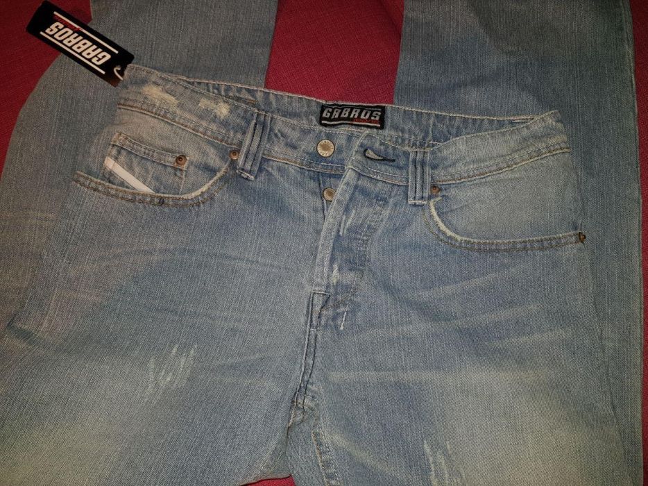 42 perechi Blugi noi Model Clasic