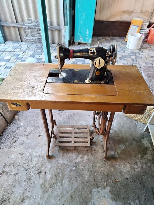 Швейная машина..