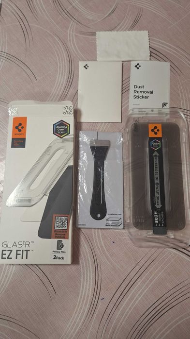 Протектор Spigen за iphone 16/17 pro max