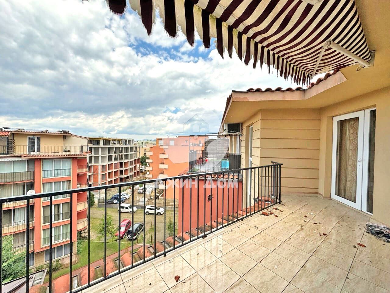 Продава се Двустаен апартамент в к.к. Слънчев бряг - 54 кв.м за 1038 €/кв.м - Снимка #2
