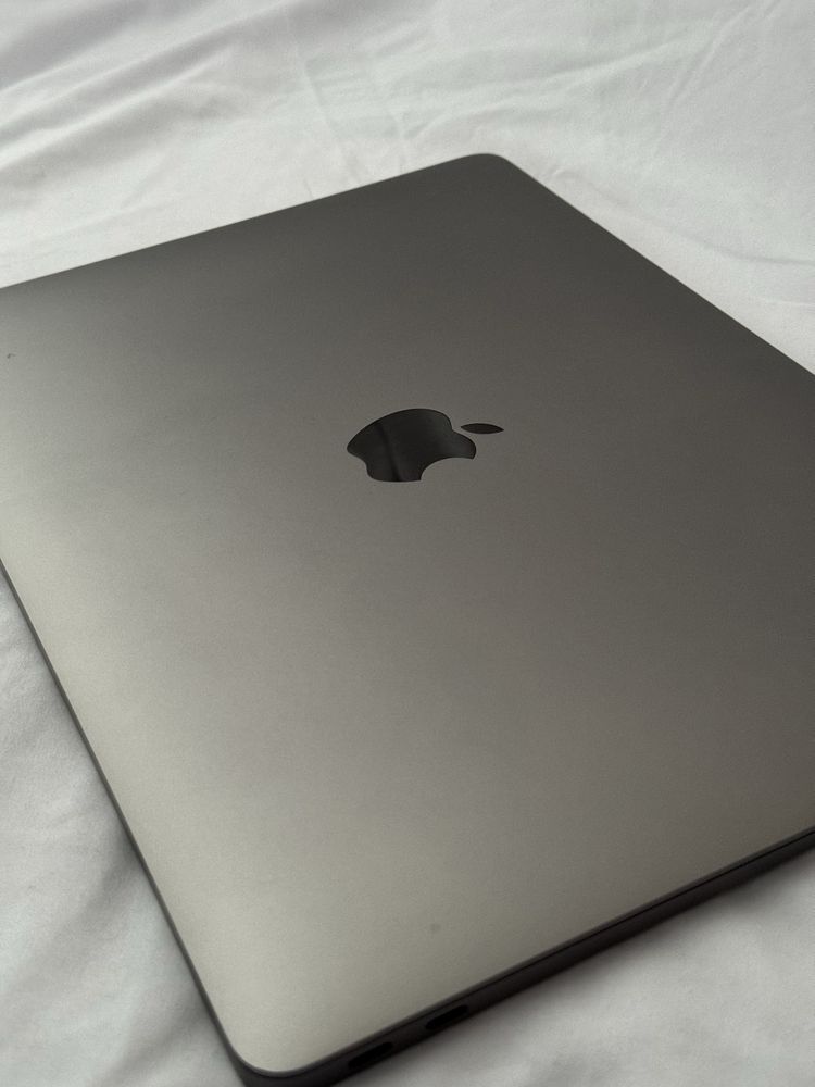 Macbook Air 2020 | Core i5 8/512Gb!