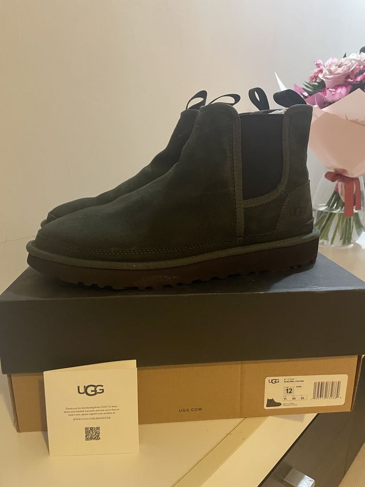 Vand ghete UGG Neumel Chelsea marimea 45