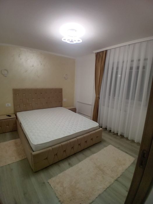 Inchiriez apartament tip AN cu 2 dormitoare.
