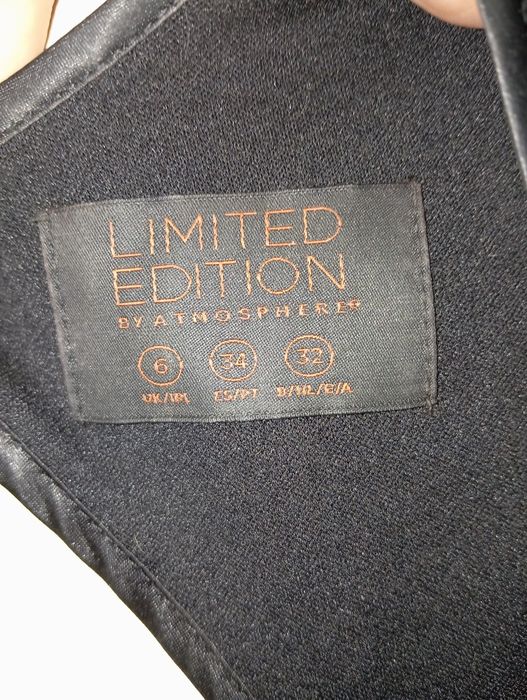 Vând rochie Atmosphere