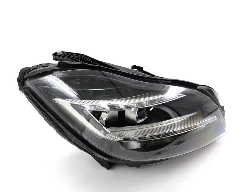Mercedes CLS W218 десен фар