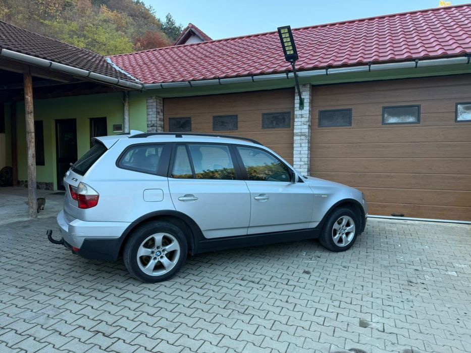 Vând BMW X3 2.0D Xdrive