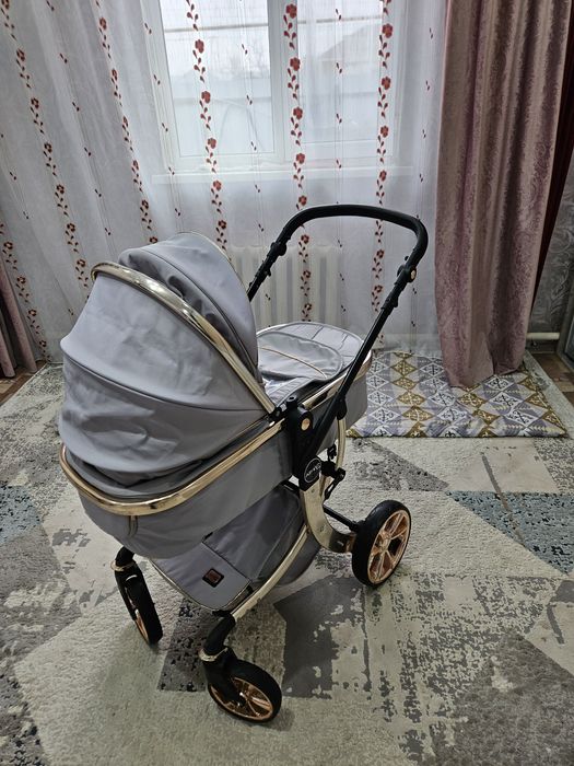 Коляска в хорошем состоянии.