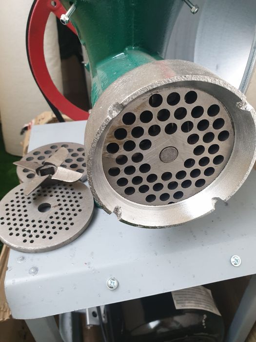 Masina de tocat carne