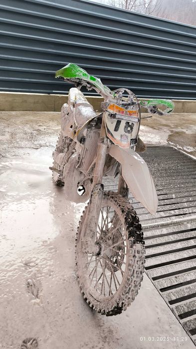 Husqvarna WR 125 2T - Perfect pentru pasionații de off-road!