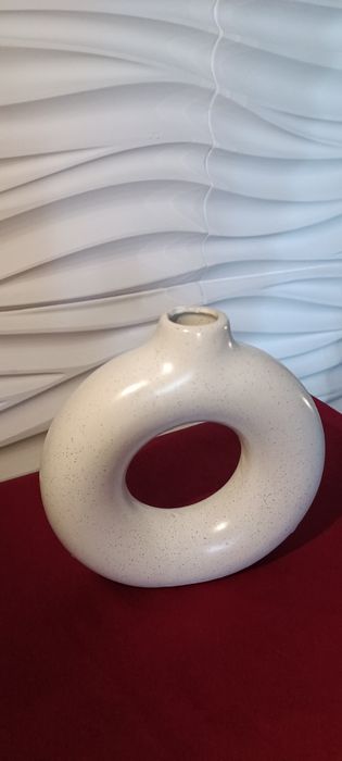 Vază decorativă.