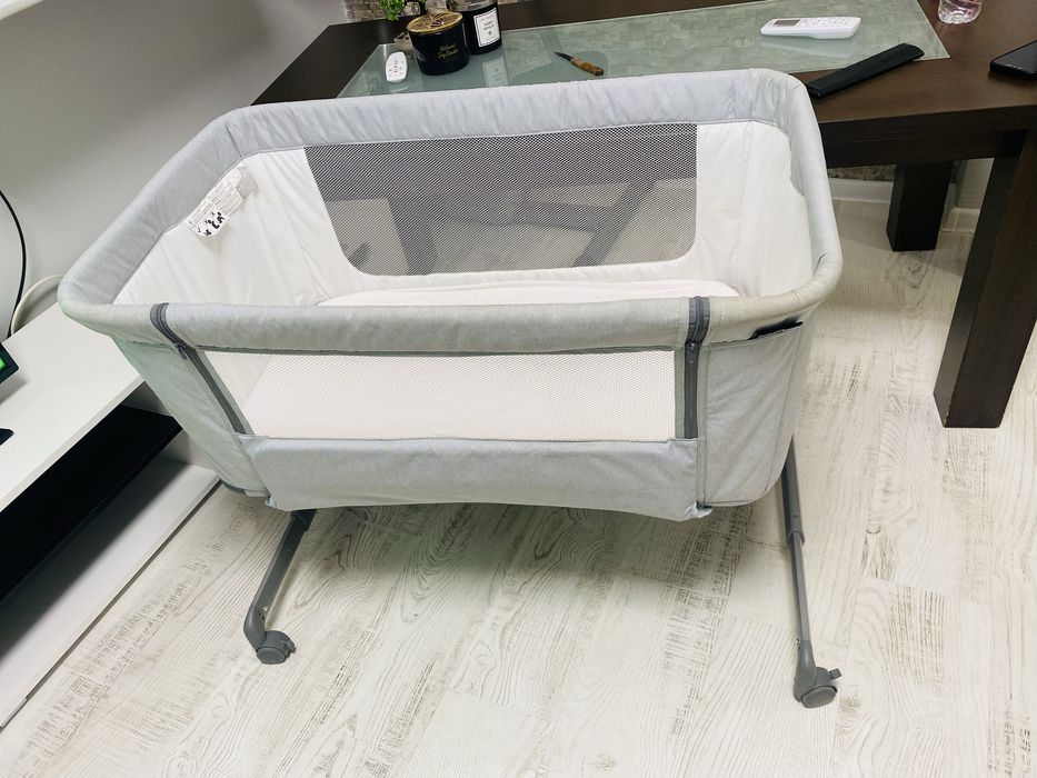 Бебешка кошара с колелца