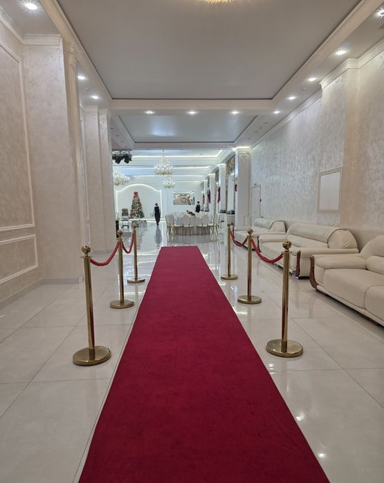 Красная дорожка и стойки аренда Костанай