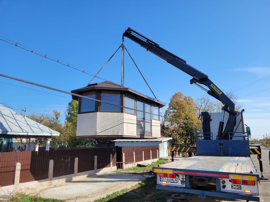 Inchiriez camion cu macara