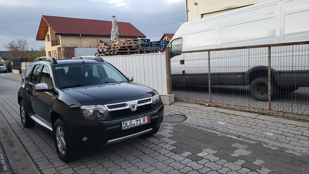 Vând Dacia Duster 4x4 motor 1,5 diesel euro 5 imepcabilă recent adusă