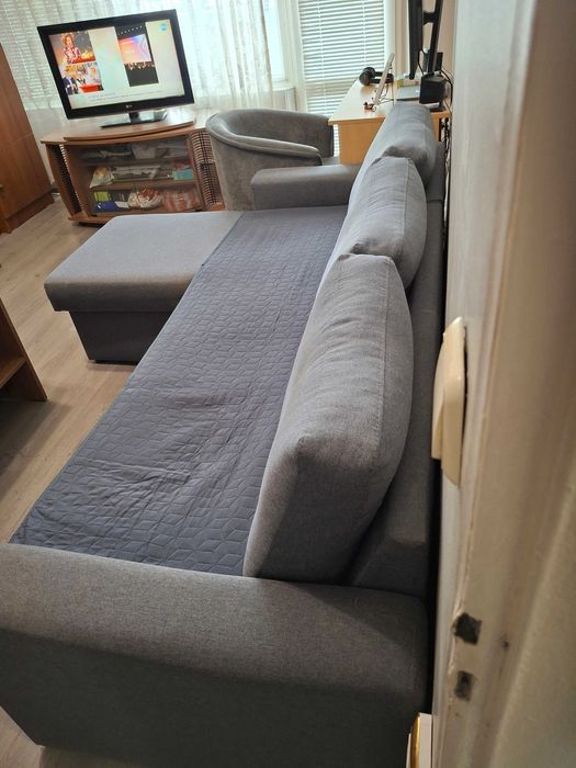 Диван сив Г-образен