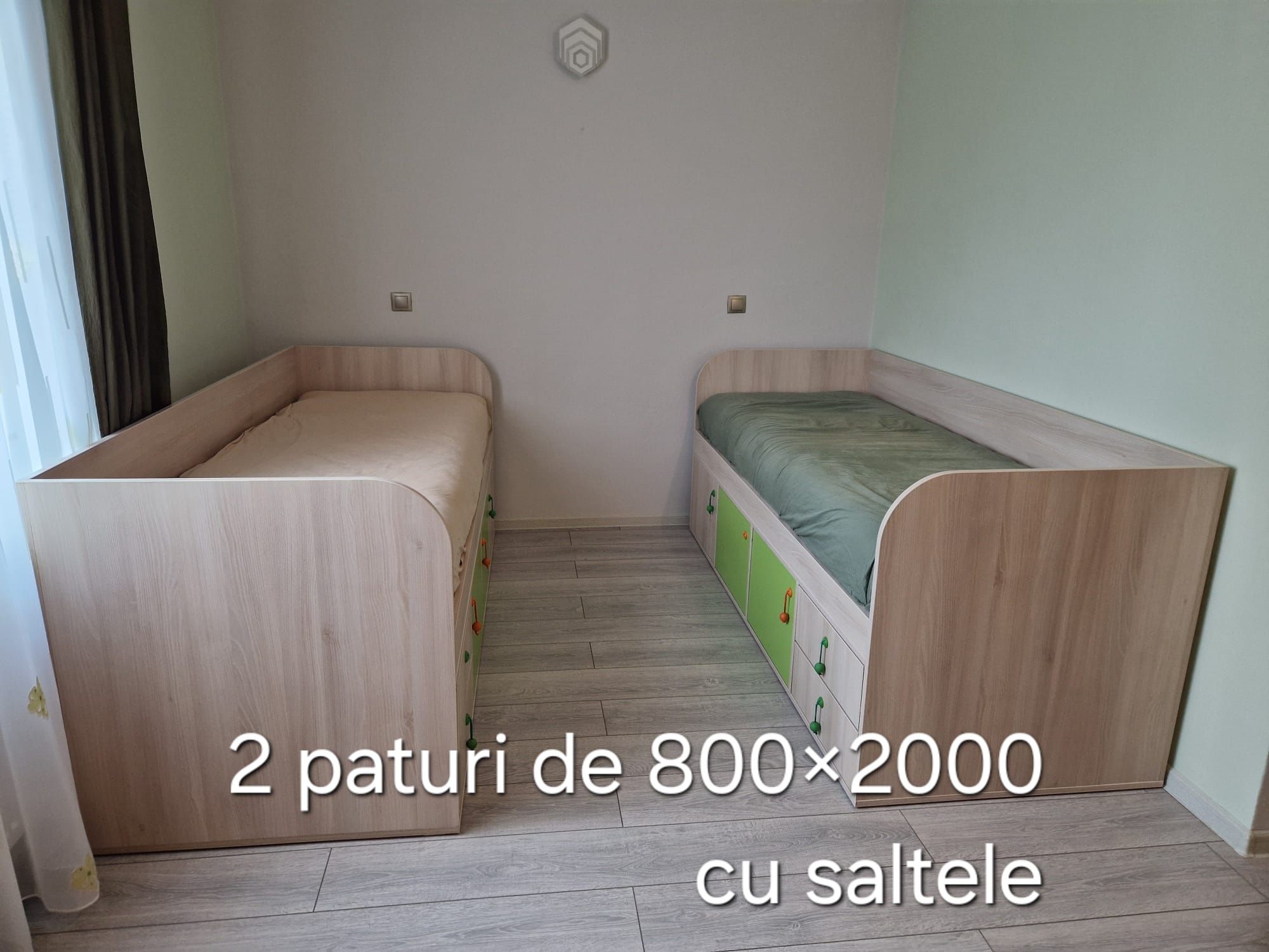 Set mobilier dormitor și birou