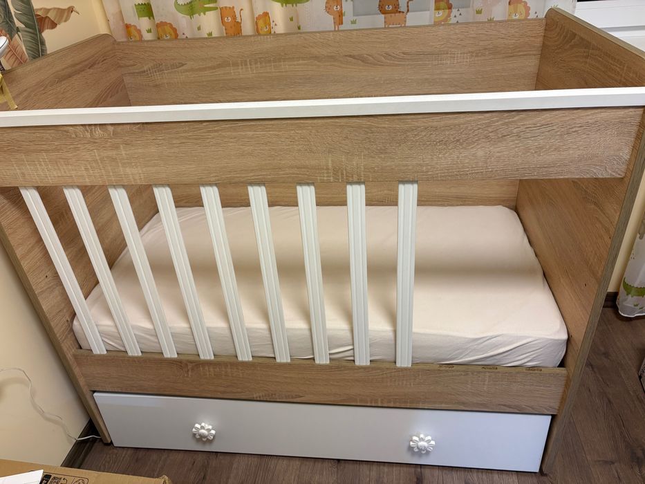 Бебешка дървена кошара