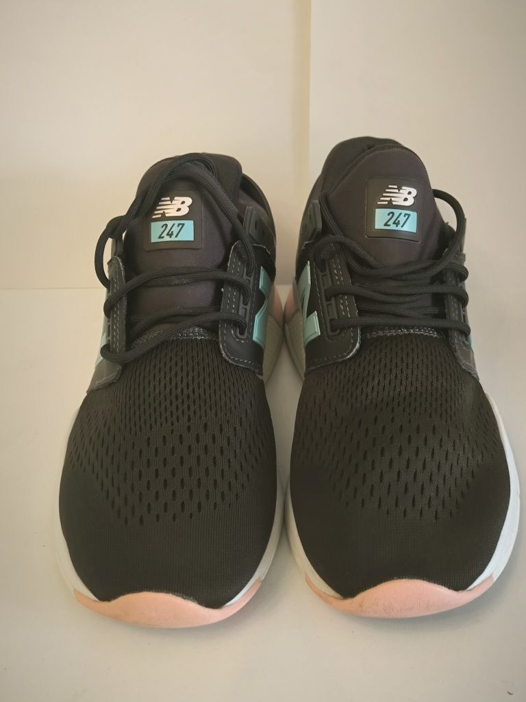 Adidași New Balance