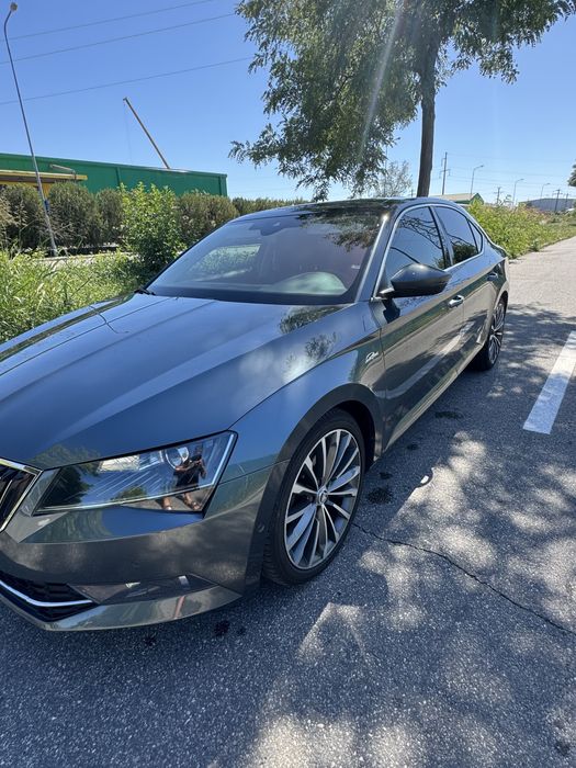 Laurin&Klement /Skoda Superb /Bord digital /Dsg