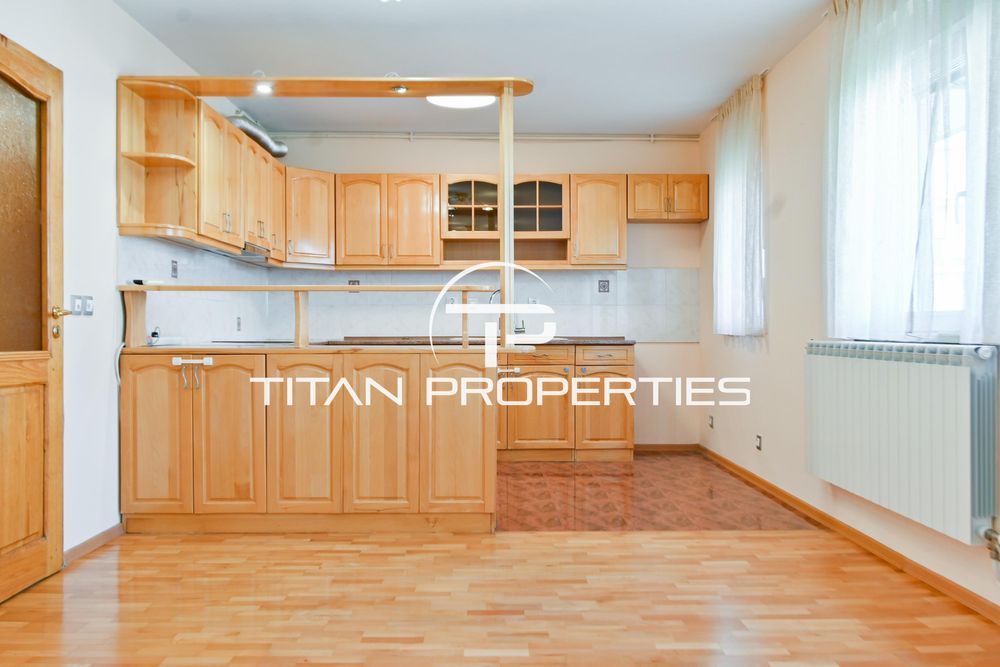 Продава се Тристаен апартамент в София, Манастирски ливади - 100 кв.м за 2500 €/кв.м - Снимка #1