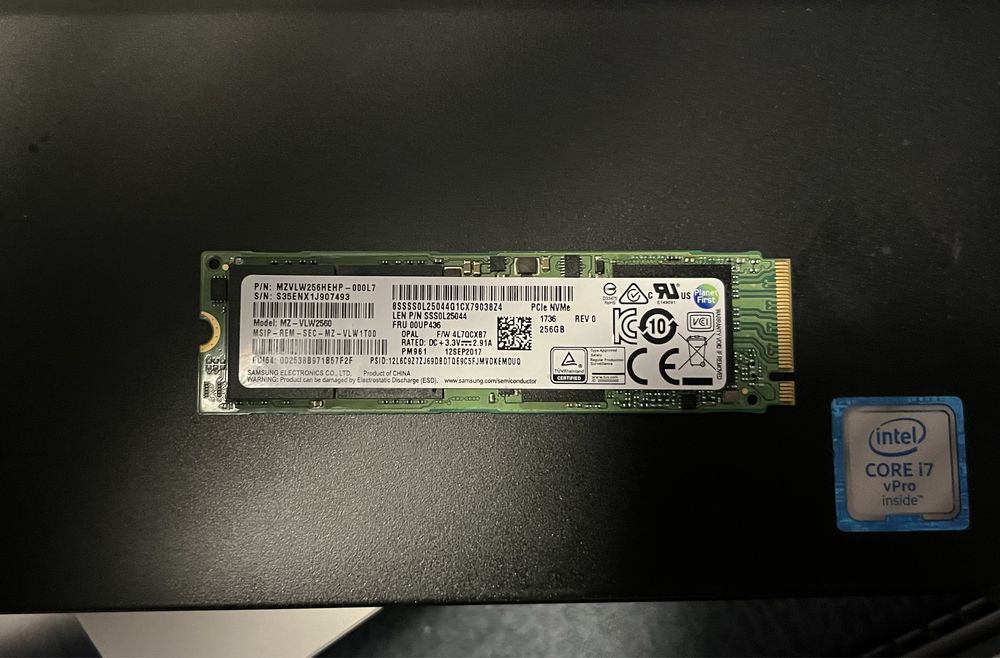 SSD 256GB SAMSUNG MZ-VLW2560 PCI-Express 3.0 x4 M.2 2280 NVMe