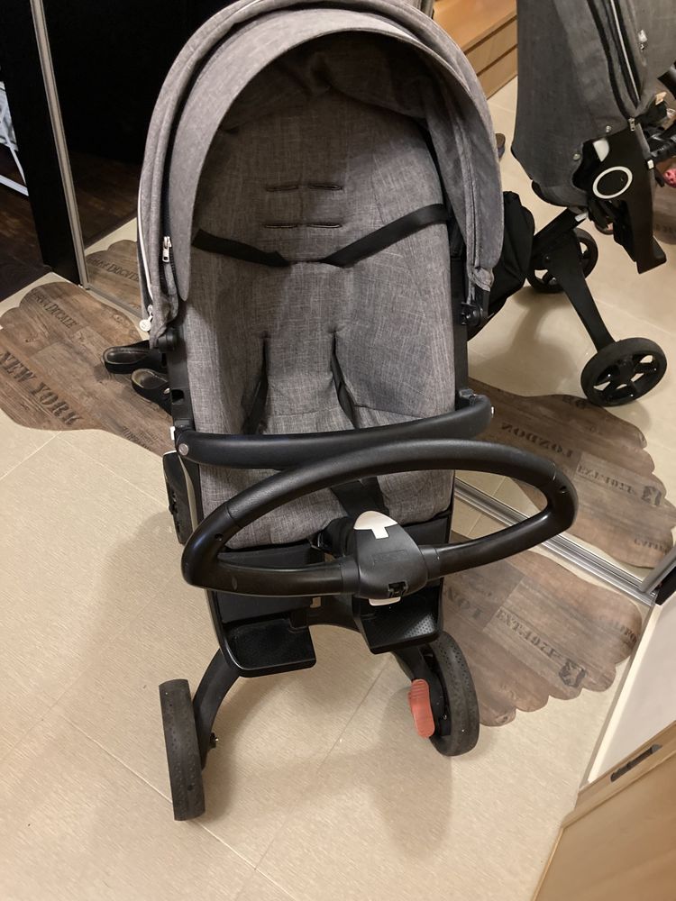 Детска количка  Stokke Xplory V6 + кош за новородено Modern Grey