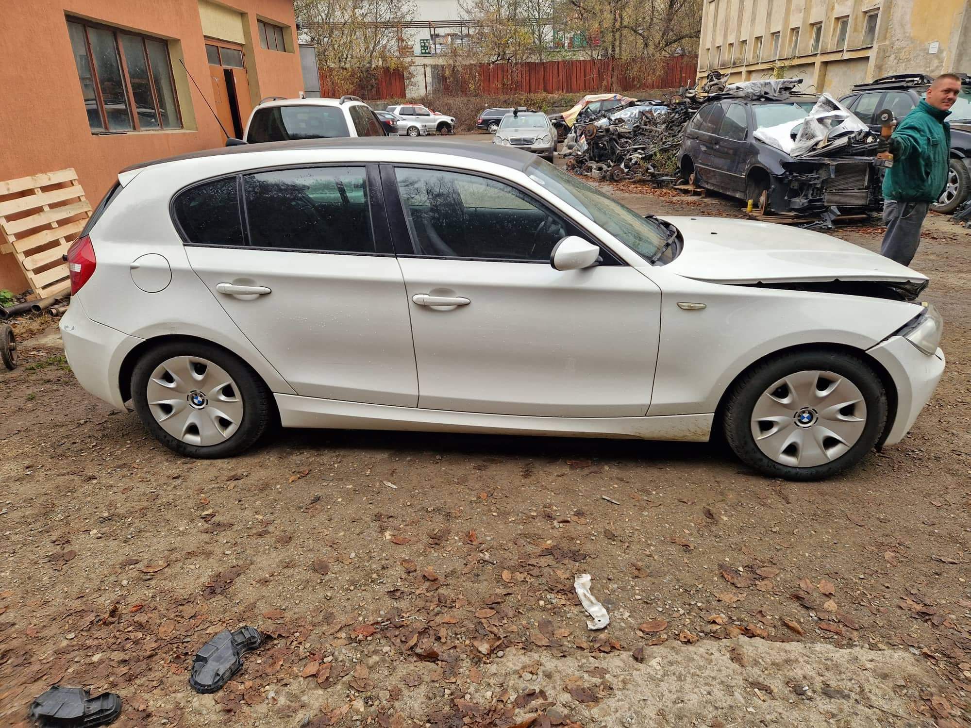 BMW E87 118D 143кс рекаро ксенон M пакет ръчка НА ЧАСТИ!