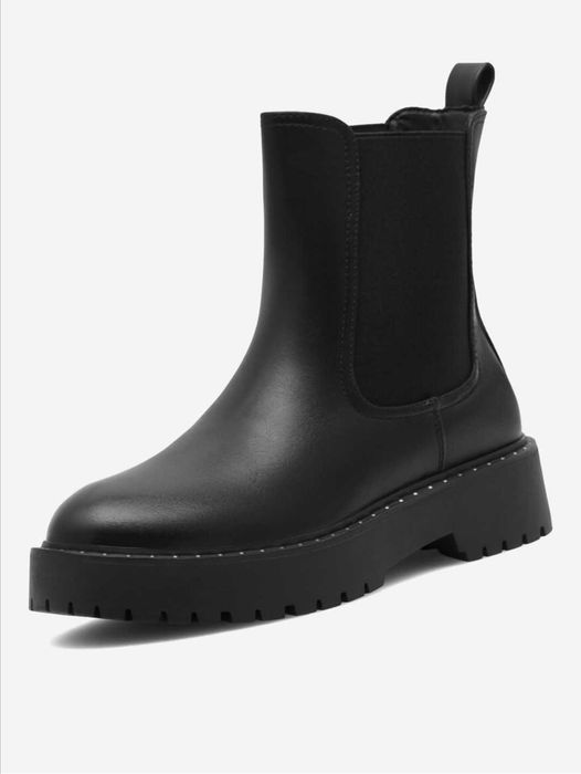 Дамски черни боти