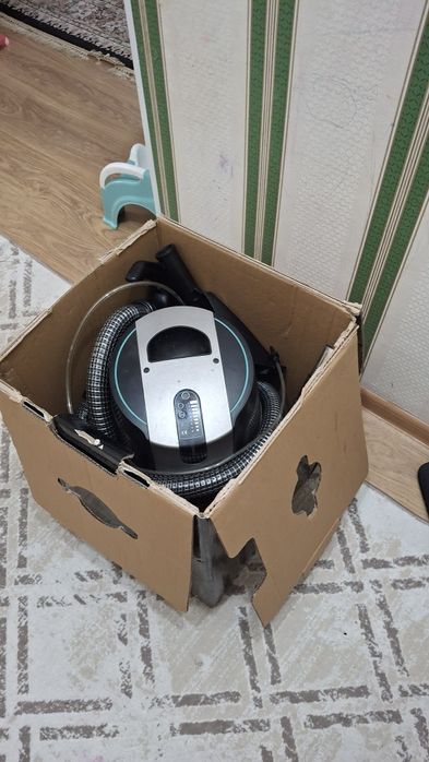 Продам моющий пылесос