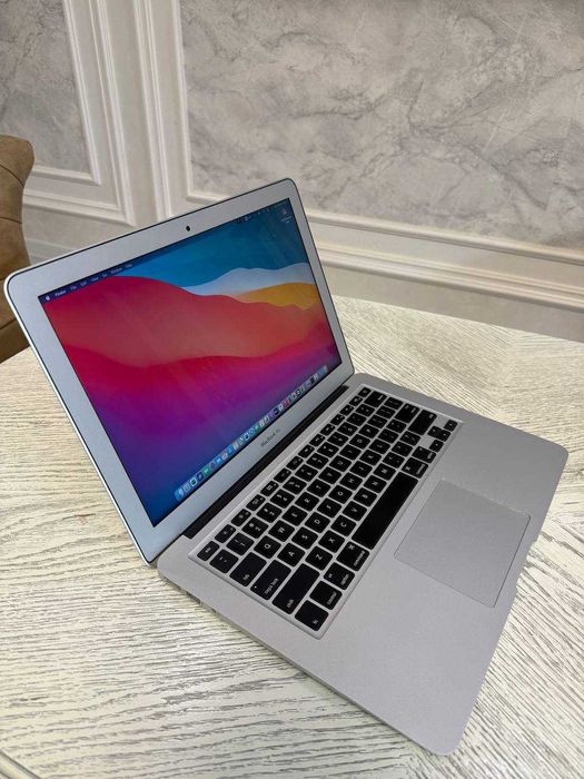 MacBook Air 13-inch Laptop