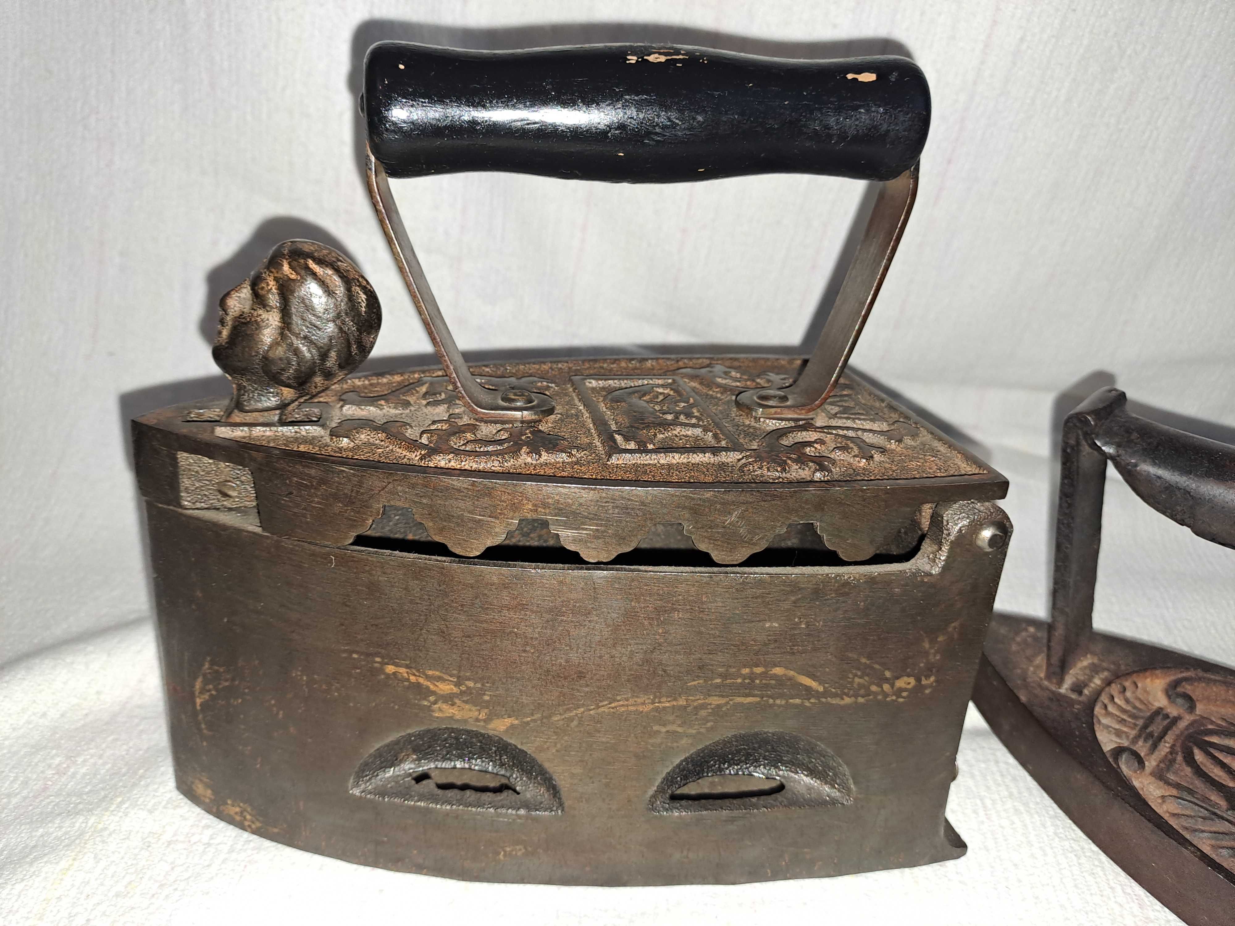 fier de calcat fonta vechi Franta - cadou