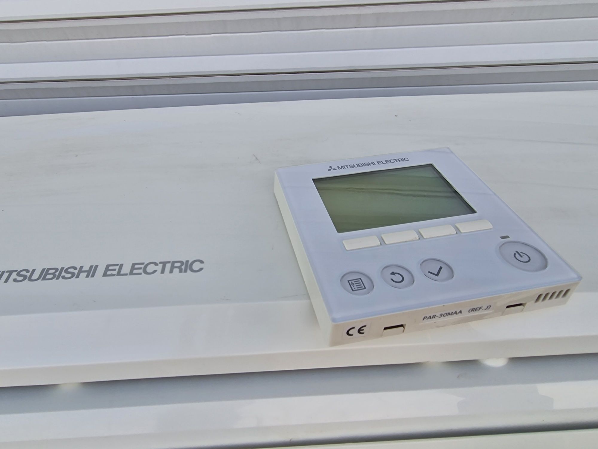 Стенен климатик mitsubishi PUHZ-ZRP100 PKA-RP power invertor термопмпа