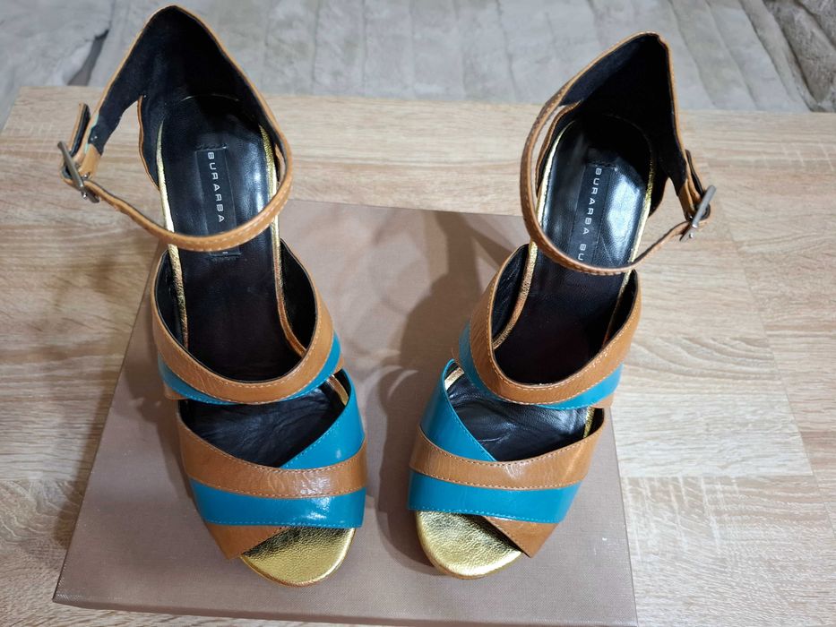 Елегантни сандали от естествена кожа