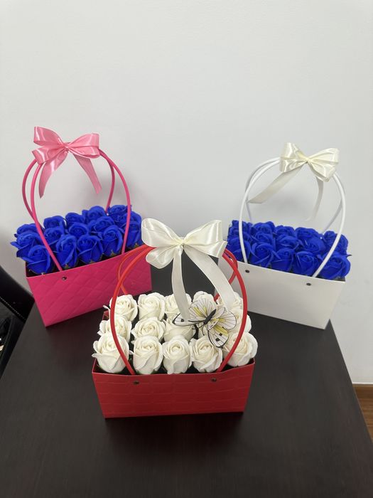 Cosulete cu trandafiri din sapun