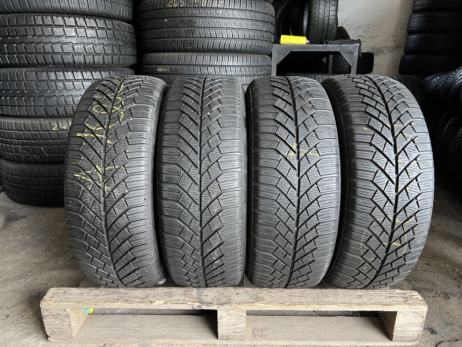 4 anvelope iarna 205/55/16 , continental , 7-7.5 mm