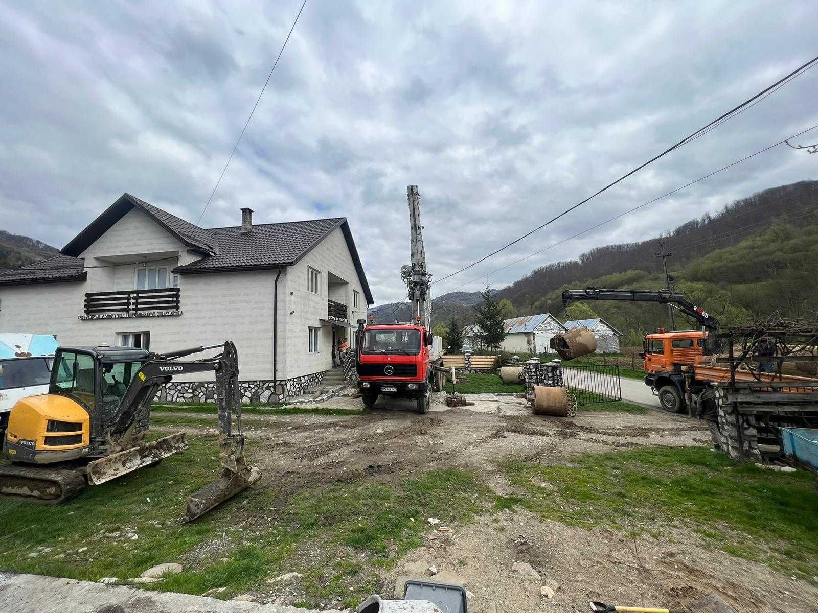 Executare Foraje Fantani, Piloți, Montaj tuburi