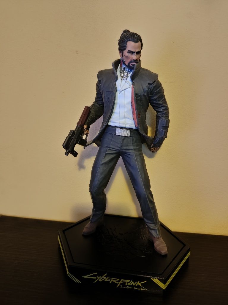 Cyberpunk 2077 stauete si figurine