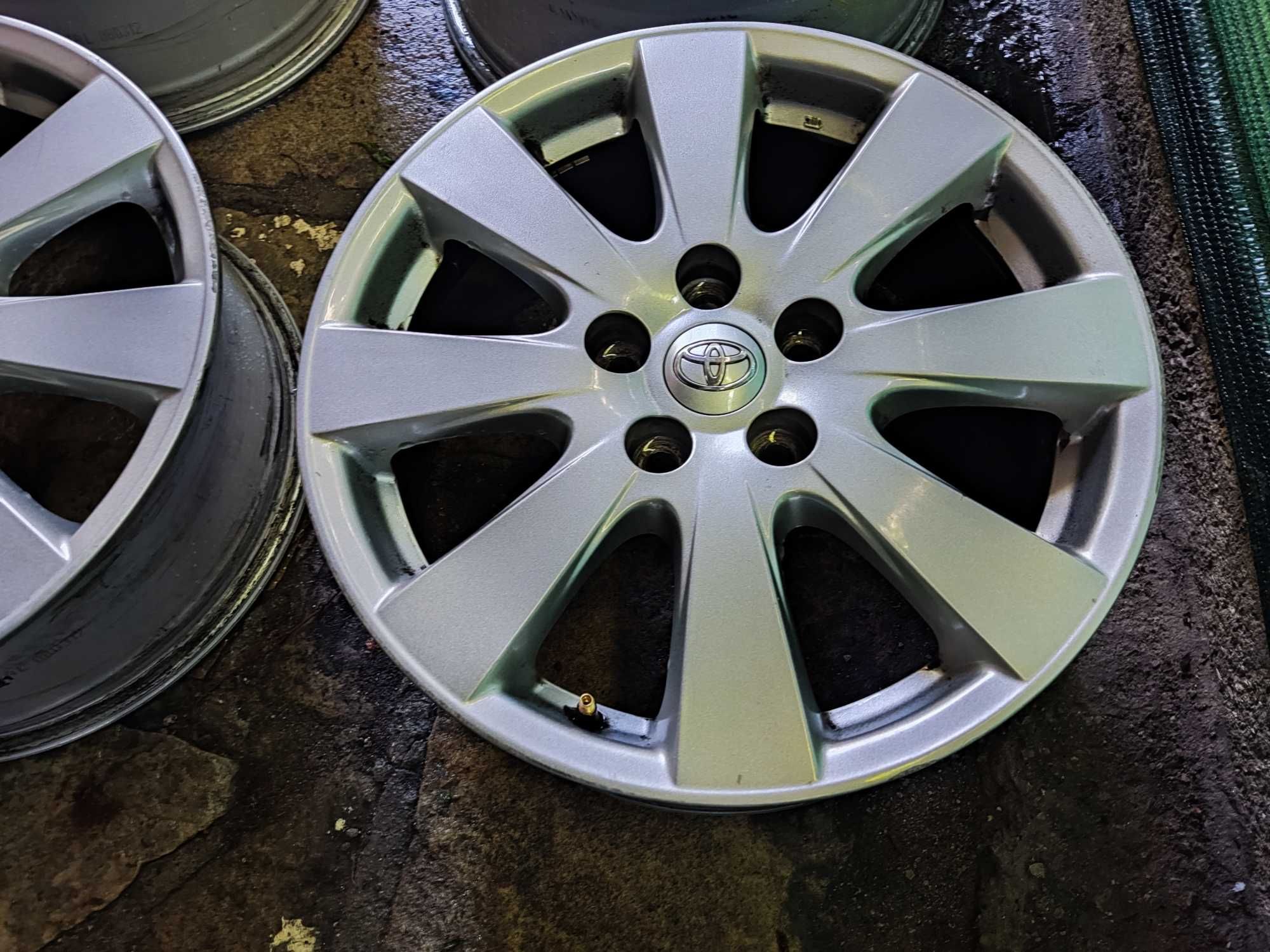 Тойота 17 цола оригинални лети джанти - 5x114,3 Toyota ET45