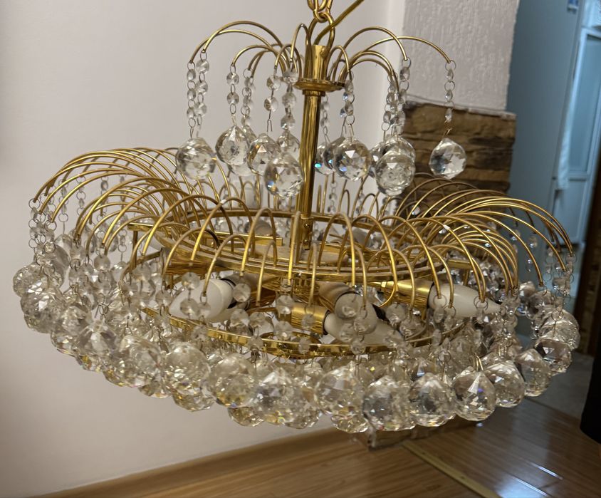 Продам люстру может кого заинтересует