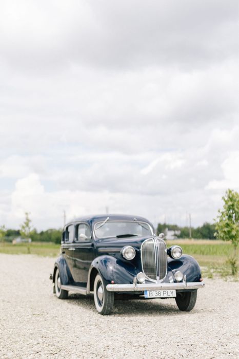 Inchiriez masina de epoca — Aer Conditionat —