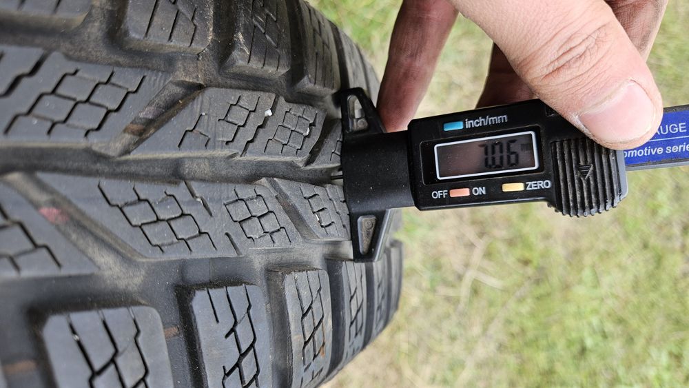 2бр гуми 165 70 14 семперит