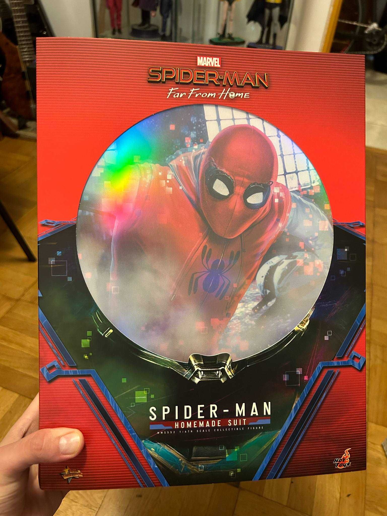 Hot Toys Spiderman Home Made Suit 1/6