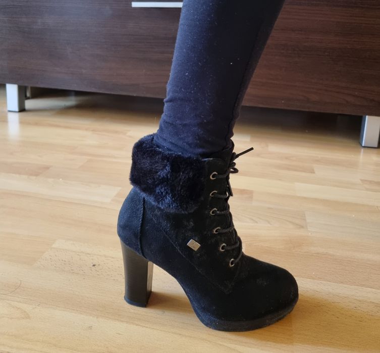 Botine cu blanita