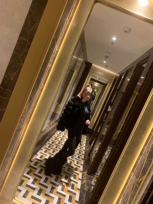 Черно палто от естествена лисица