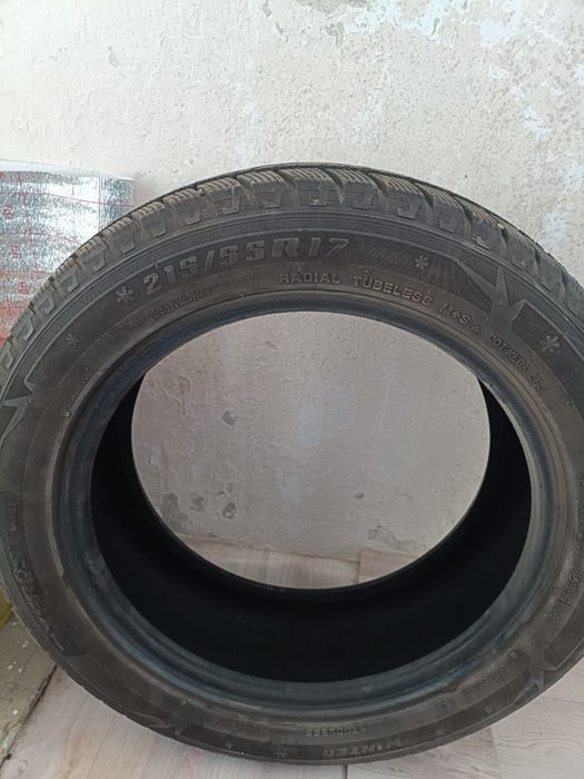 Продам б/у шины зима