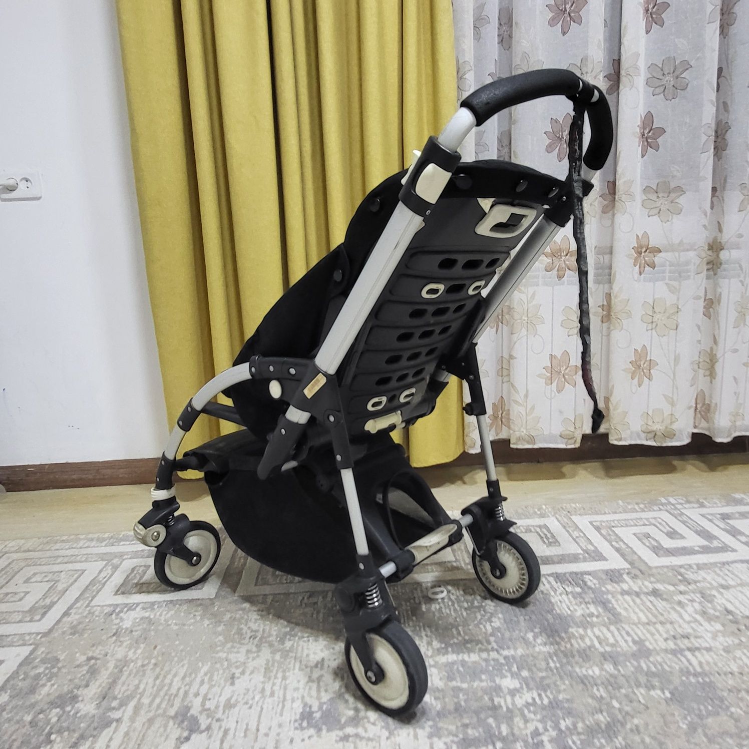 Коляска  bugaboo bee