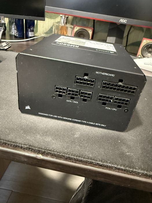 Sursa CORSAIR RM550x 80+ Gold full modulara, ca nou