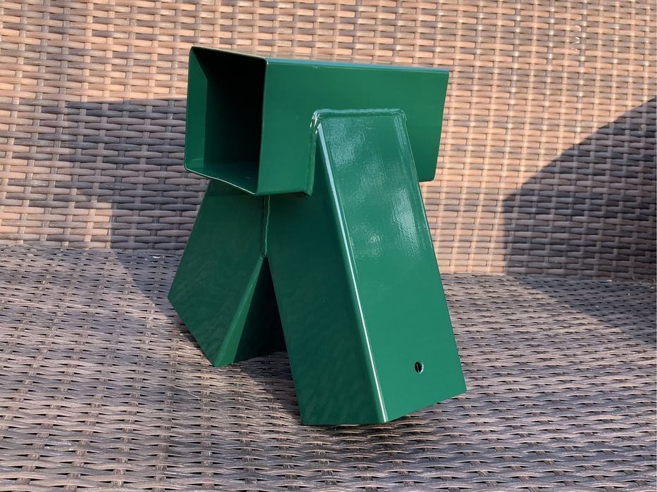 Coltar metalic loc de joaca 10x10cm