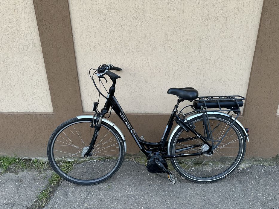 Vand sau schimb Bicicleta de dama electrica Hercules ,motor BOSCH